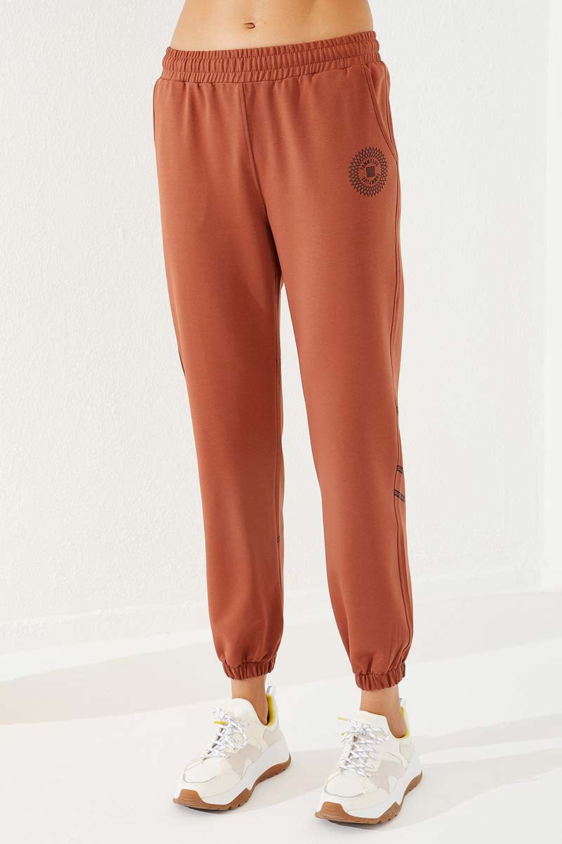 TMY Cinnamon Line Printed Comfortable Fit Elastic Cuff Women's Sweatpants - 94585 - Hellendoorn