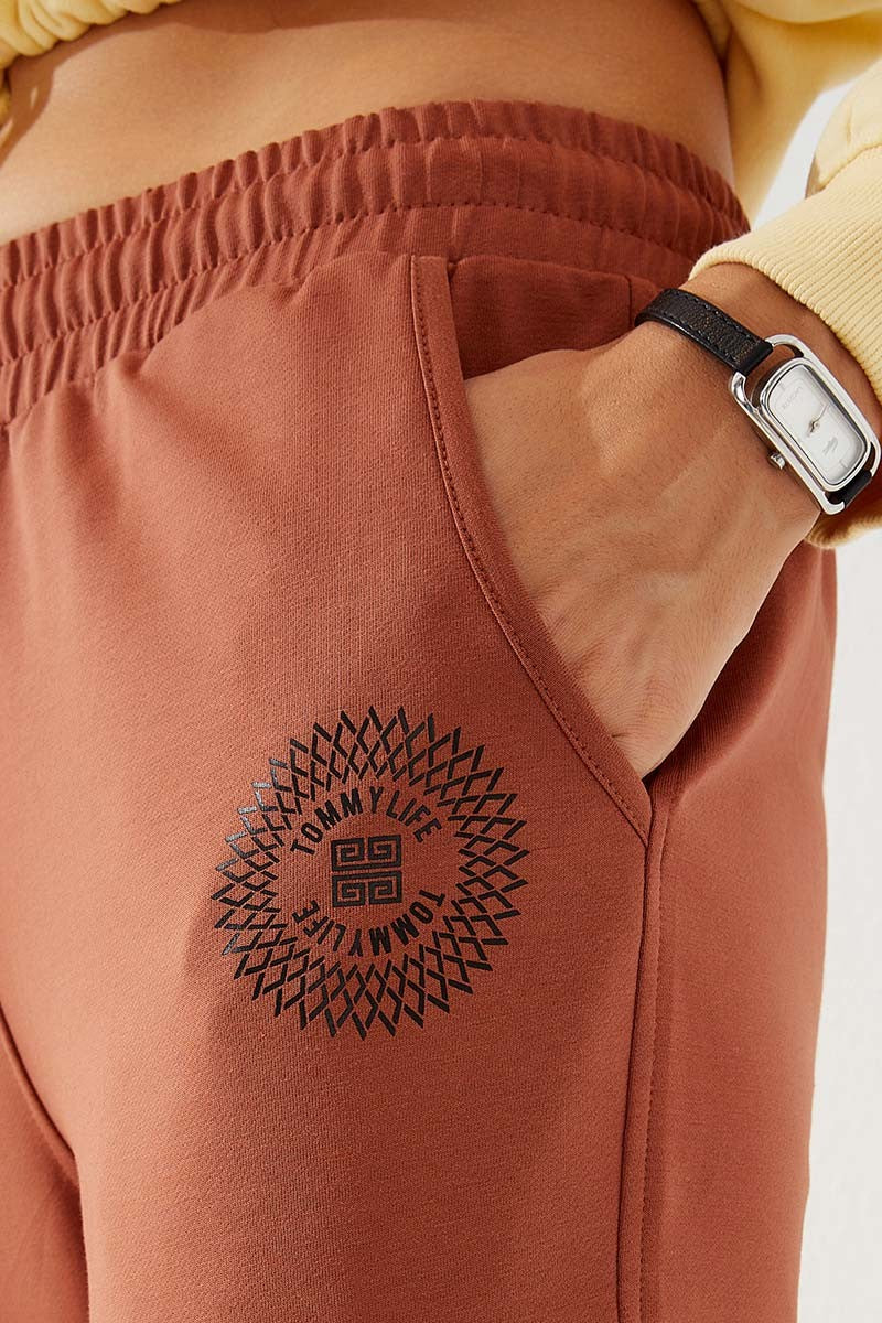 TMY Cinnamon Line Printed Comfortable Fit Elastic Cuff Women's Sweatpants - 94585 - Hellendoorn