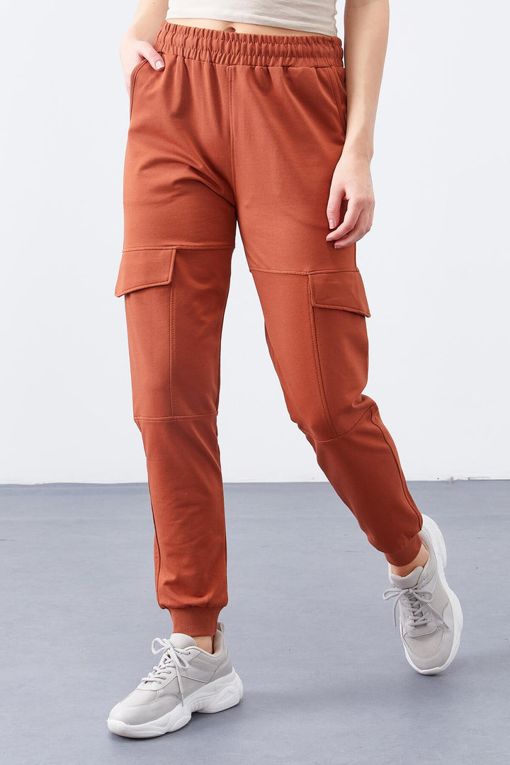 TMY Cinnamon Cargo Pocket Comfortable Fit Cuffed Women's Sweatpants - 94581 - La Chaux-de-Fonds