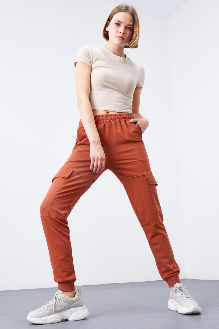 TMY Cinnamon Cargo Pocket Comfortable Fit Cuffed Women's Sweatpants - 94581 - La Chaux-de-Fonds