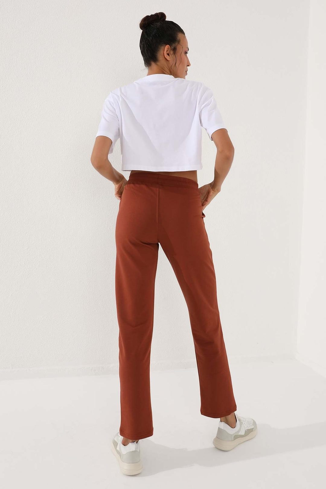 TMY Cinnamon High Waist Pocket Comfortable Fit Classic Leg Women's Sweatpants - 94584 - Suhl