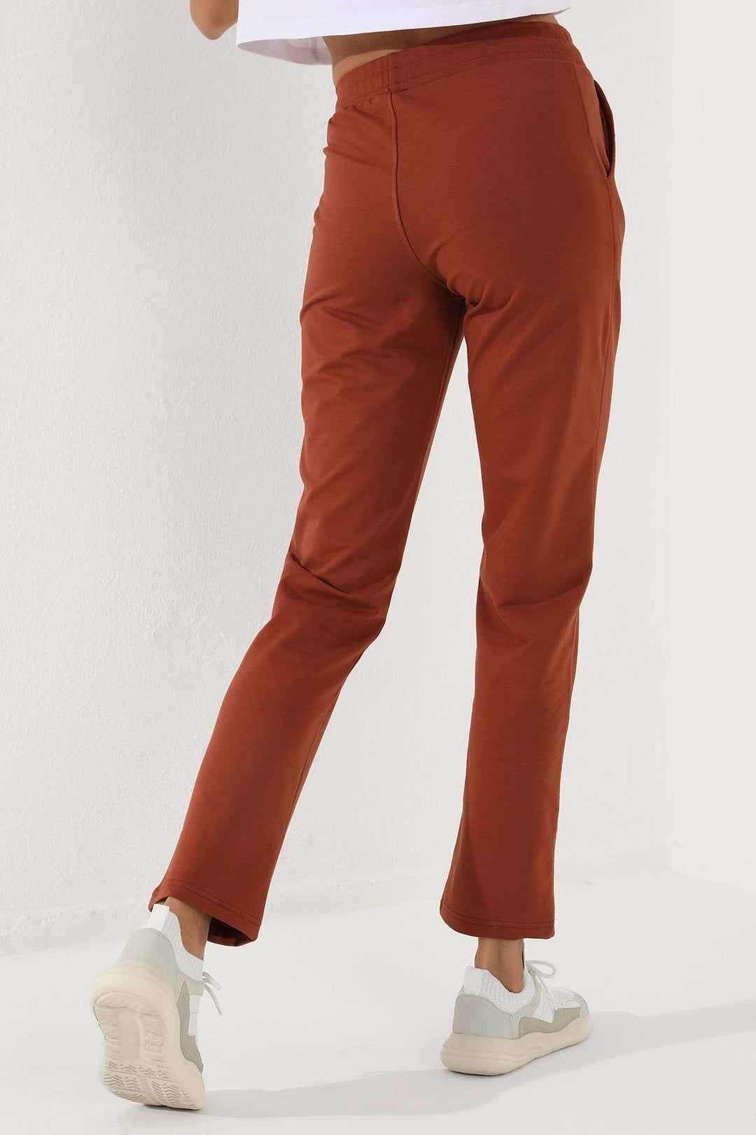 TMY Cinnamon High Waist Pocket Comfortable Fit Classic Leg Women's Sweatpants - 94584 - Suhl