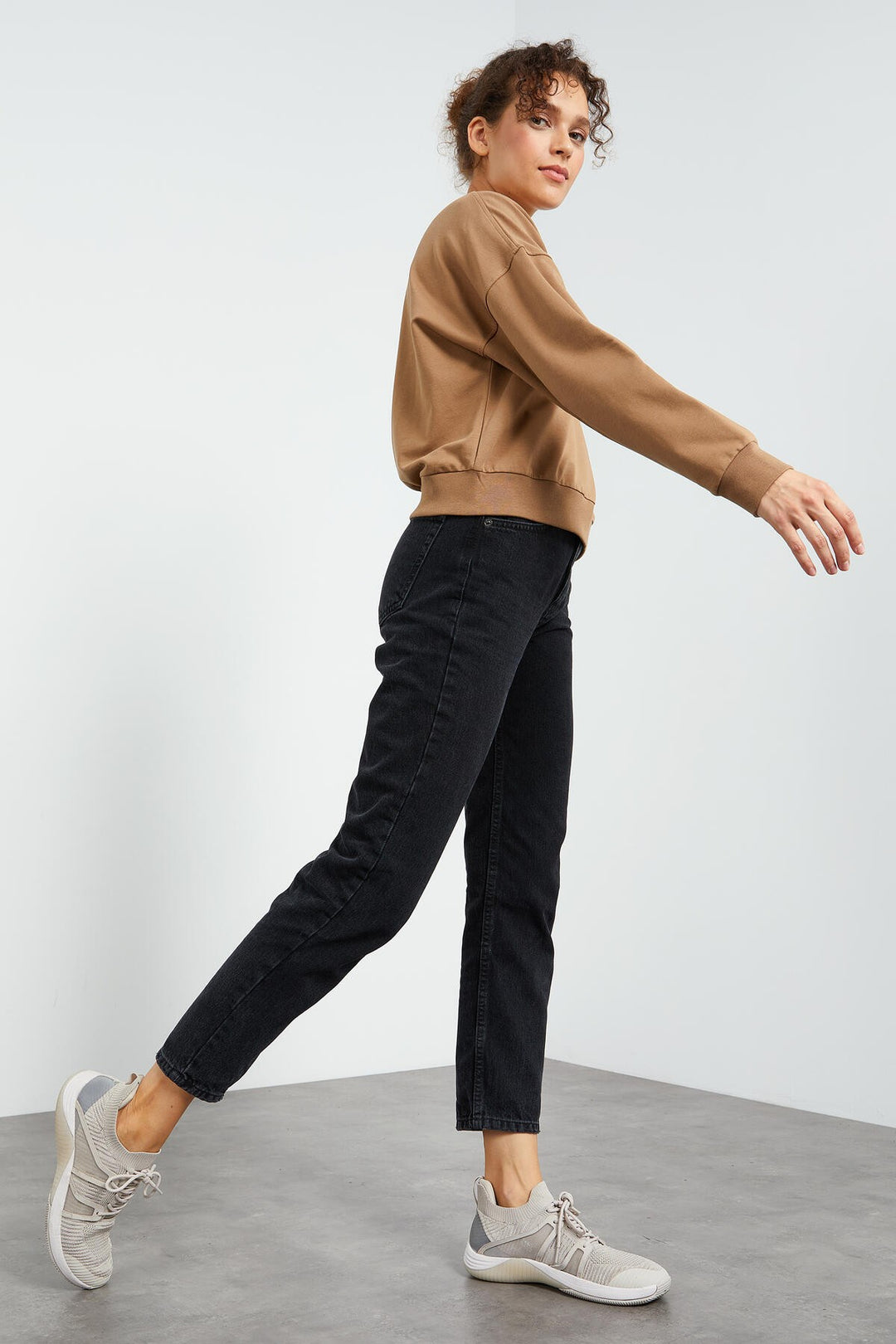 TMY Toprak Basic Comfortable Fit O Neck Women's Sweatshirt - 97114 - Ashford