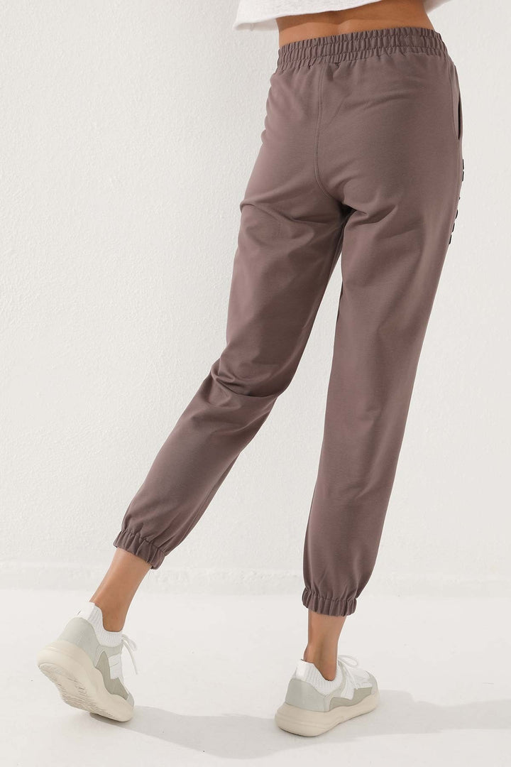 TMY Earth Writing Embroidered Comfortable Fit Elastic Cuff Women's Sweatpants - 94571 - Nijkerk