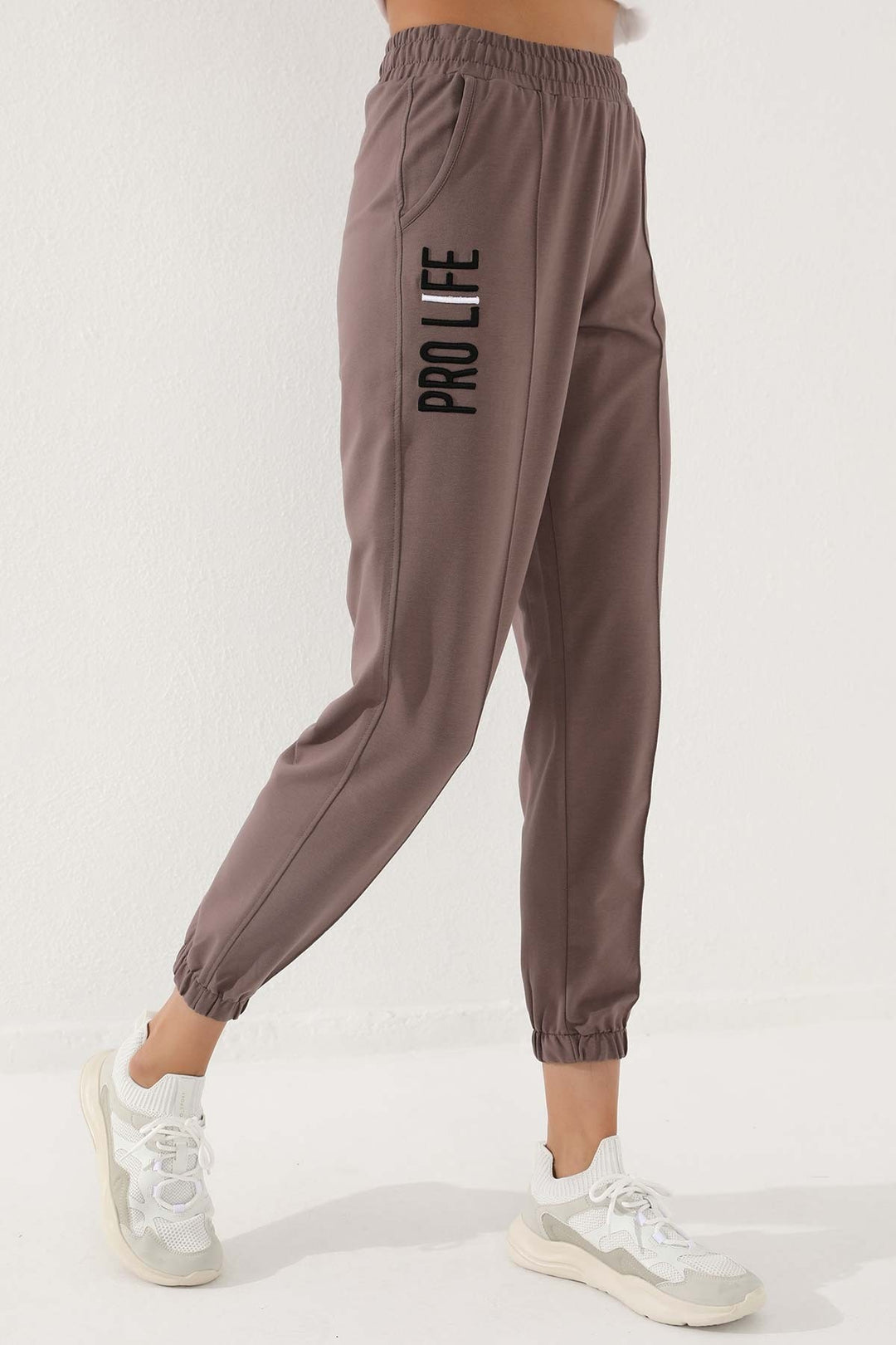 TMY Earth Writing Embroidered Comfortable Fit Elastic Cuff Women's Sweatpants - 94571 - Nijkerk