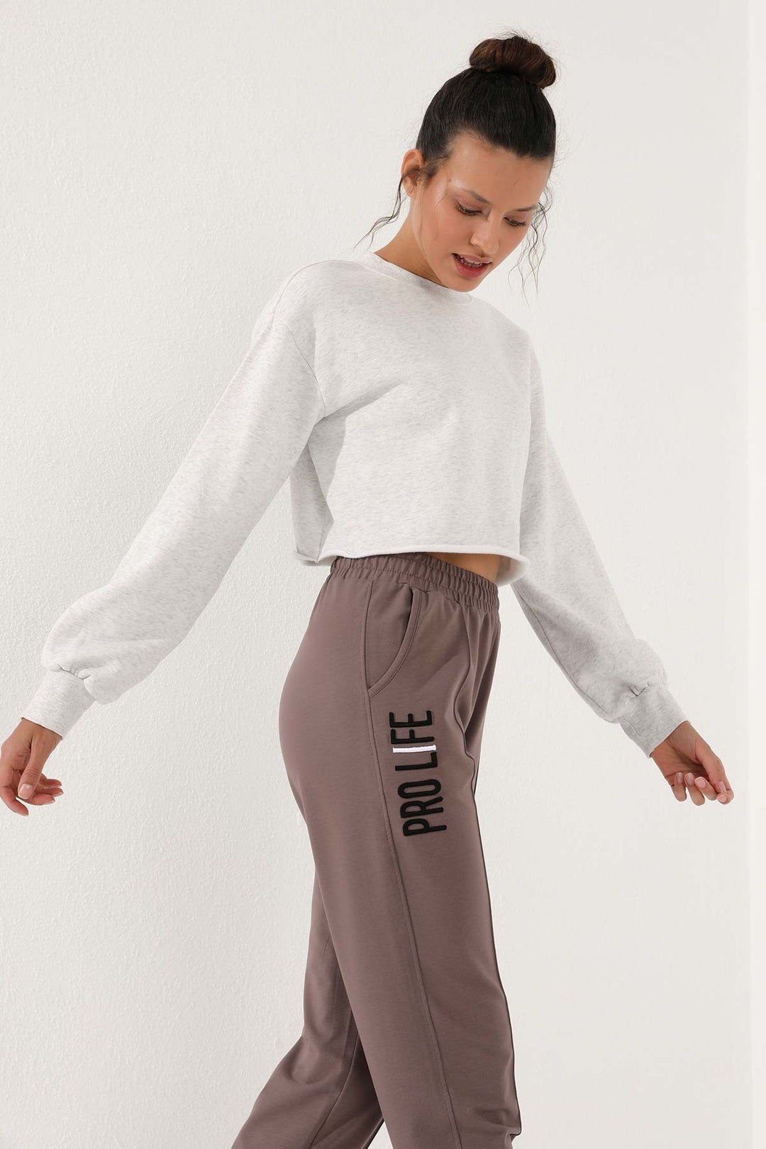 TMY Earth Writing Embroidered Comfortable Fit Elastic Cuff Women's Sweatpants - 94571 - Nijkerk