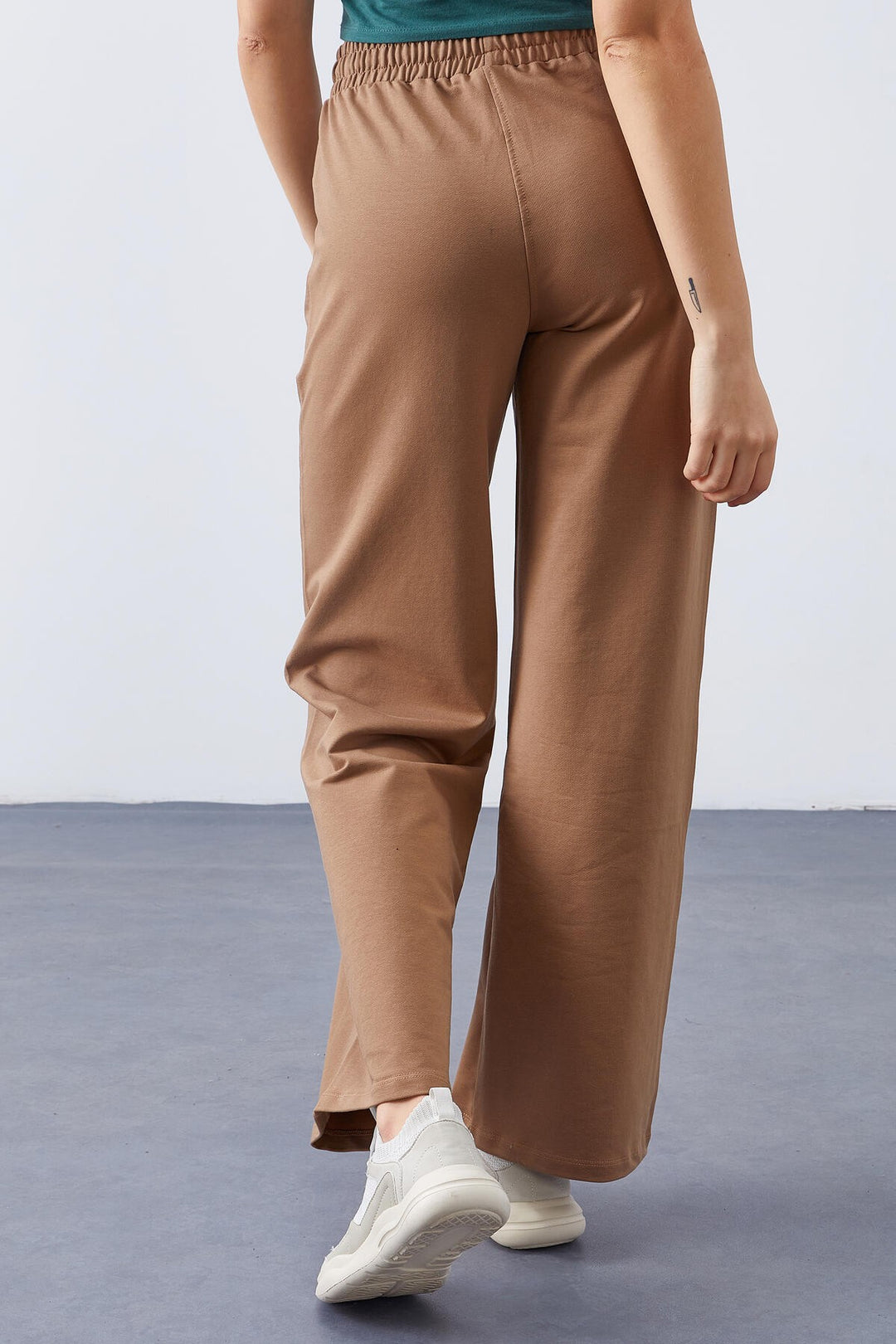 TMY High Waist Comfort Fit Wide Leg Women's Sweatpants with Pockets - 94567 - Camarillo