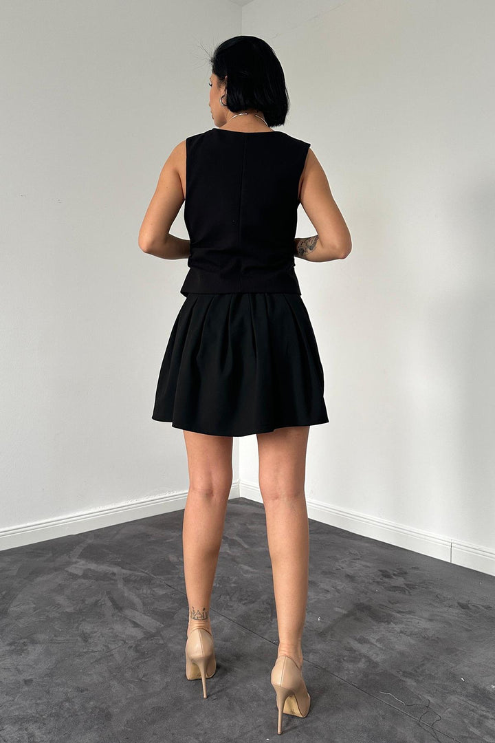 ELS Pleated Mini Skirt - Black - Arden-Arcade