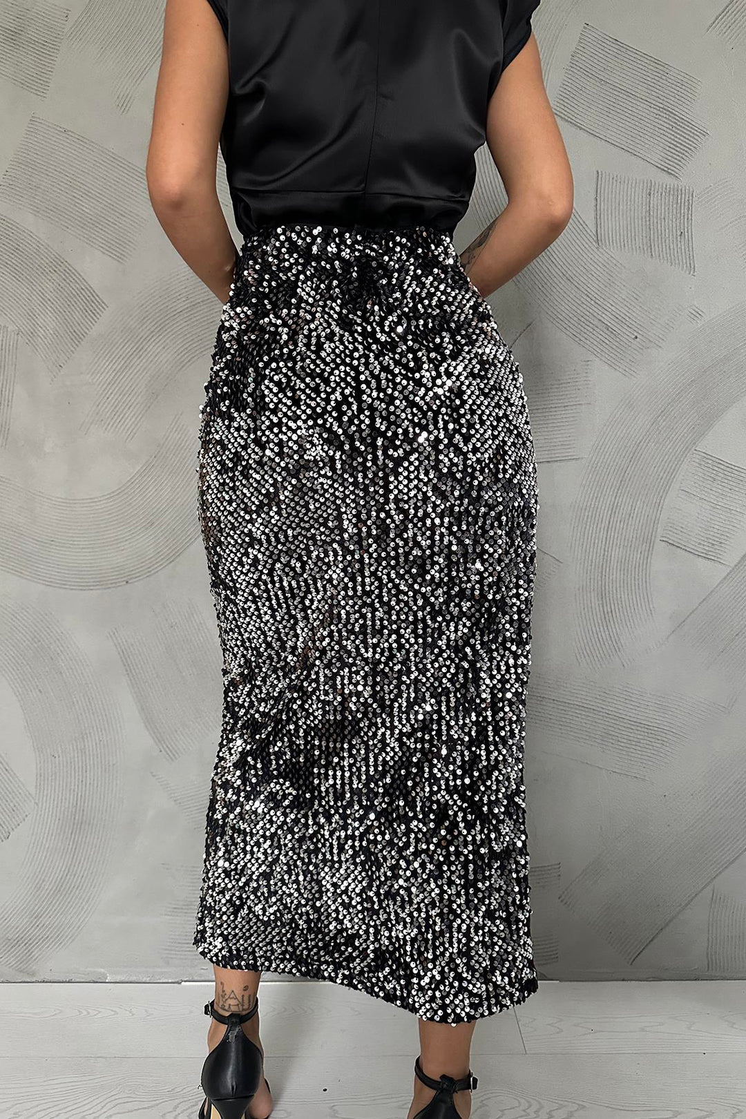 ELS Shiny Skirt with Sequins - Silver - Mountain View