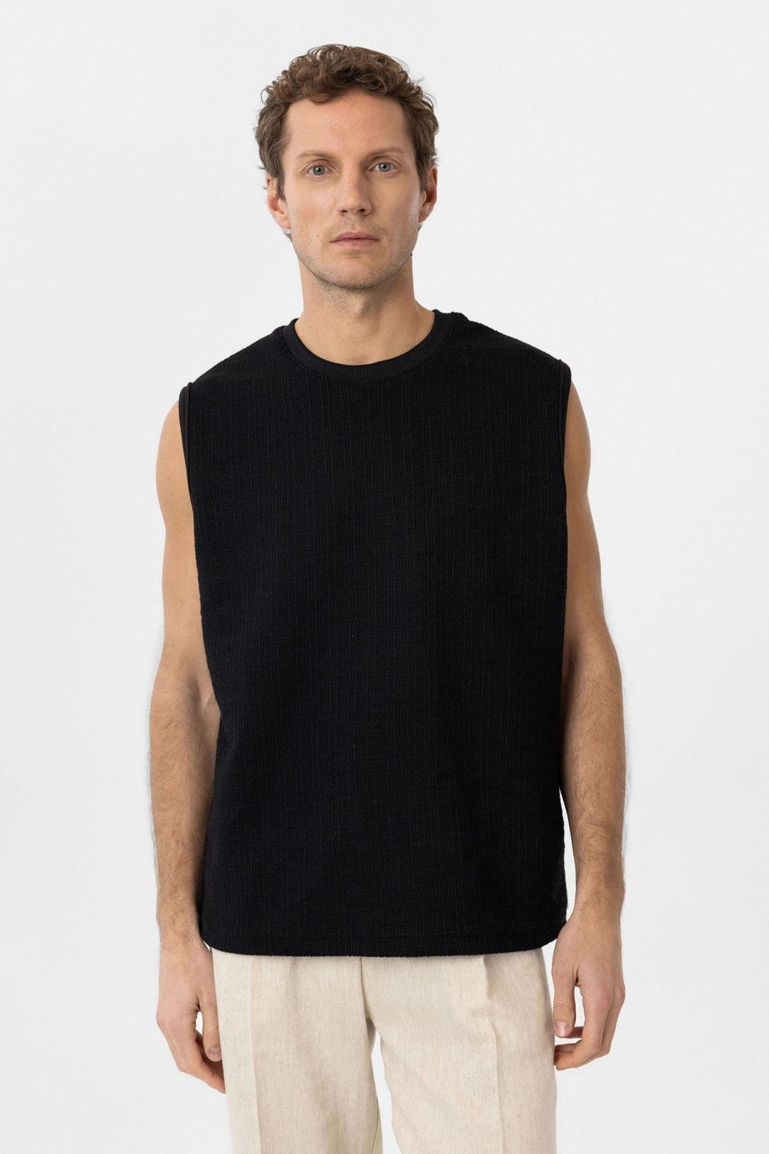 ANT Antioch Black Regular Fit Textured Men's Sleeveless T-Shirt - Tlalnepantla