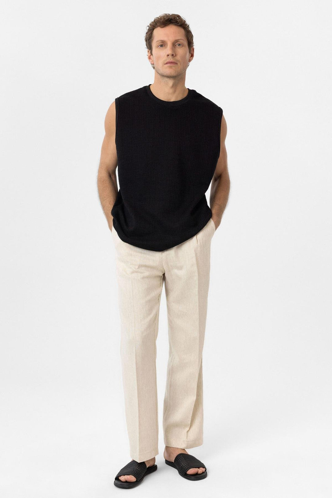 ANT Antioch Black Regular Fit Textured Men's Sleeveless T-Shirt - Tlalnepantla