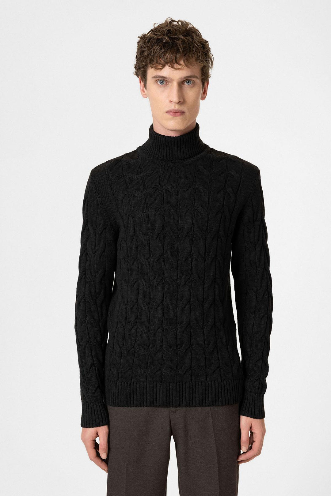 ANT Antioch Black Hair Braided Men's Sweater - Mankato