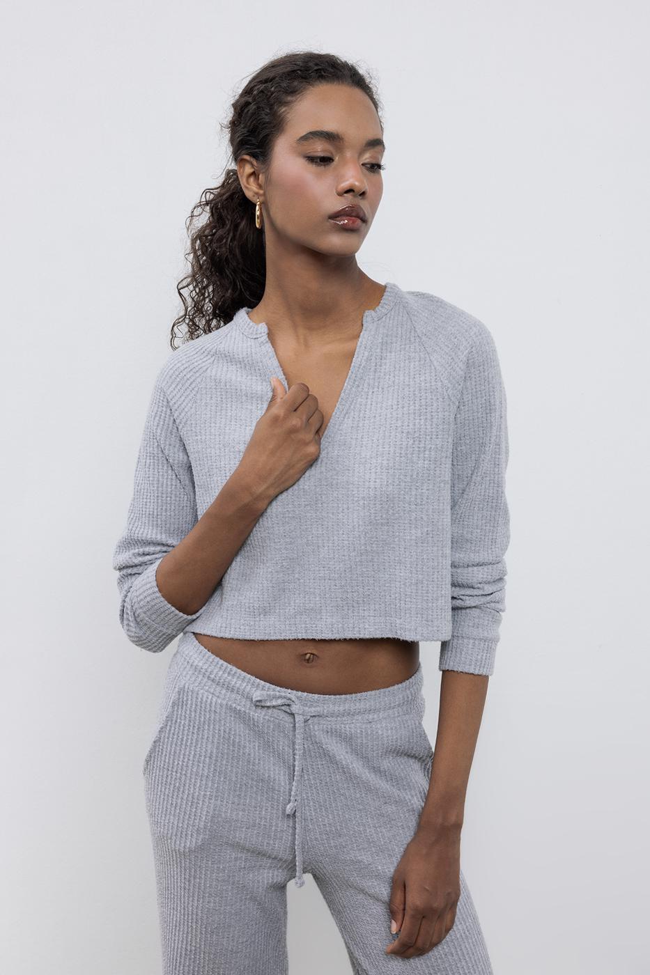 BSL Women V-Neck Detailed Blouse - Temascal