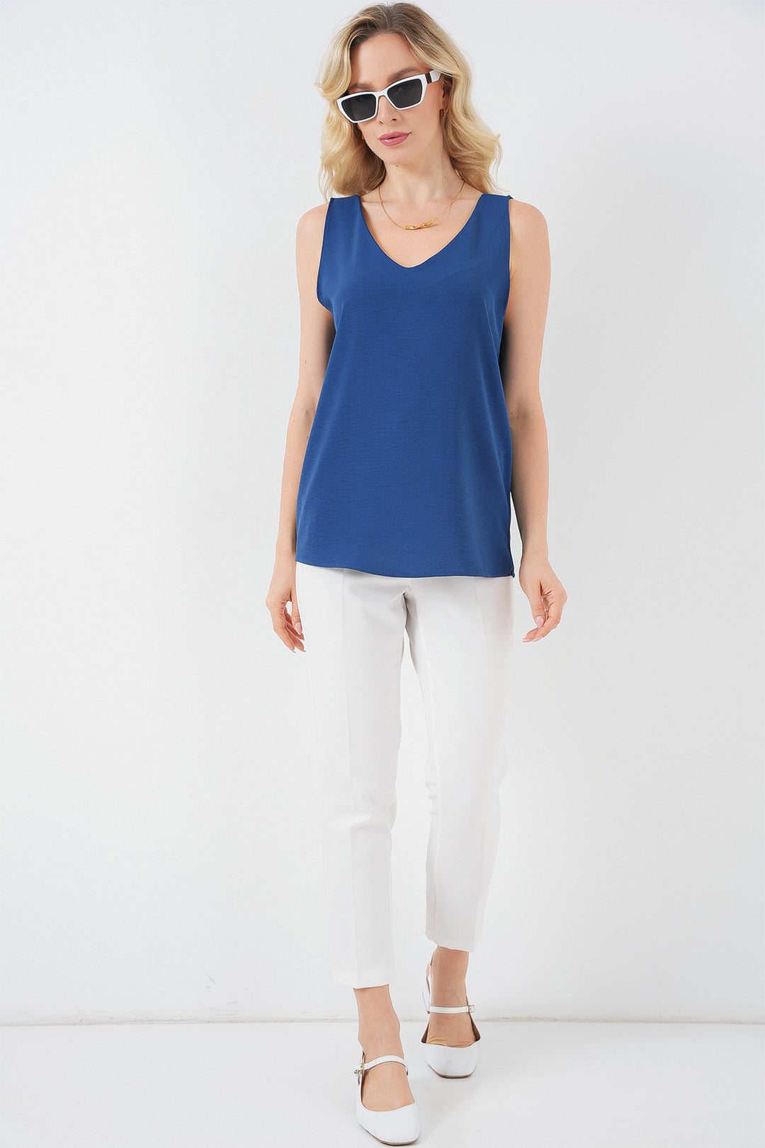BGD Women V-Neck Sleeveless Blouse 950 - Saks - Spruce Grove