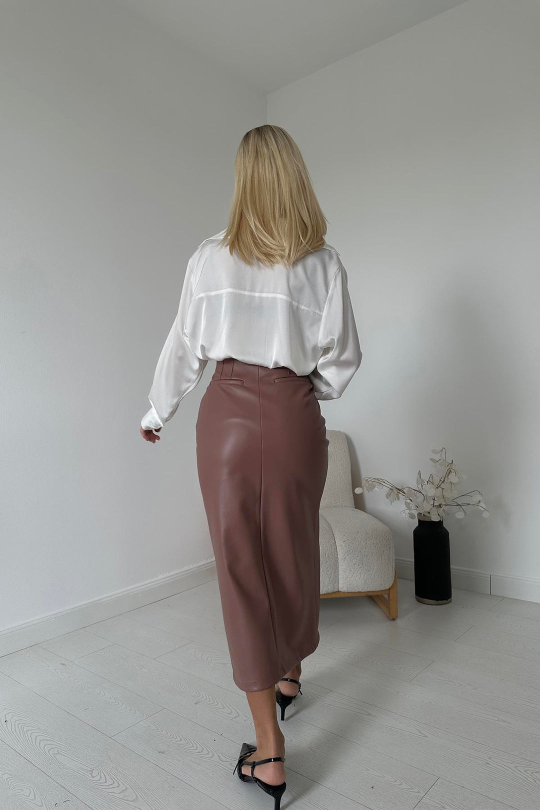 ELS Slit Decorated Skirt - Powder - Norwich