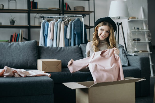 Wholesale Clothing Shipping Tips for Global Buyers