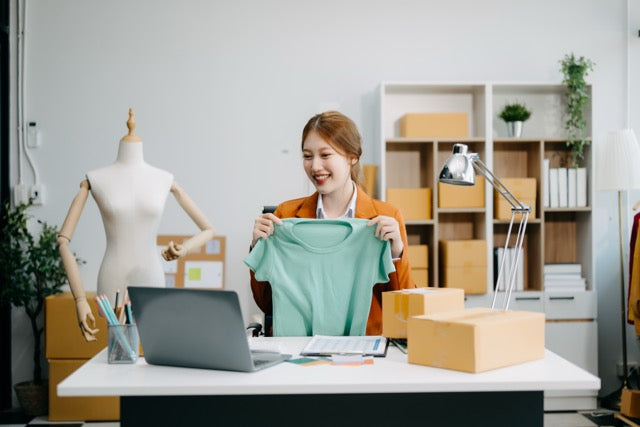 Where Can I Buy Wholesale Clothing Online?