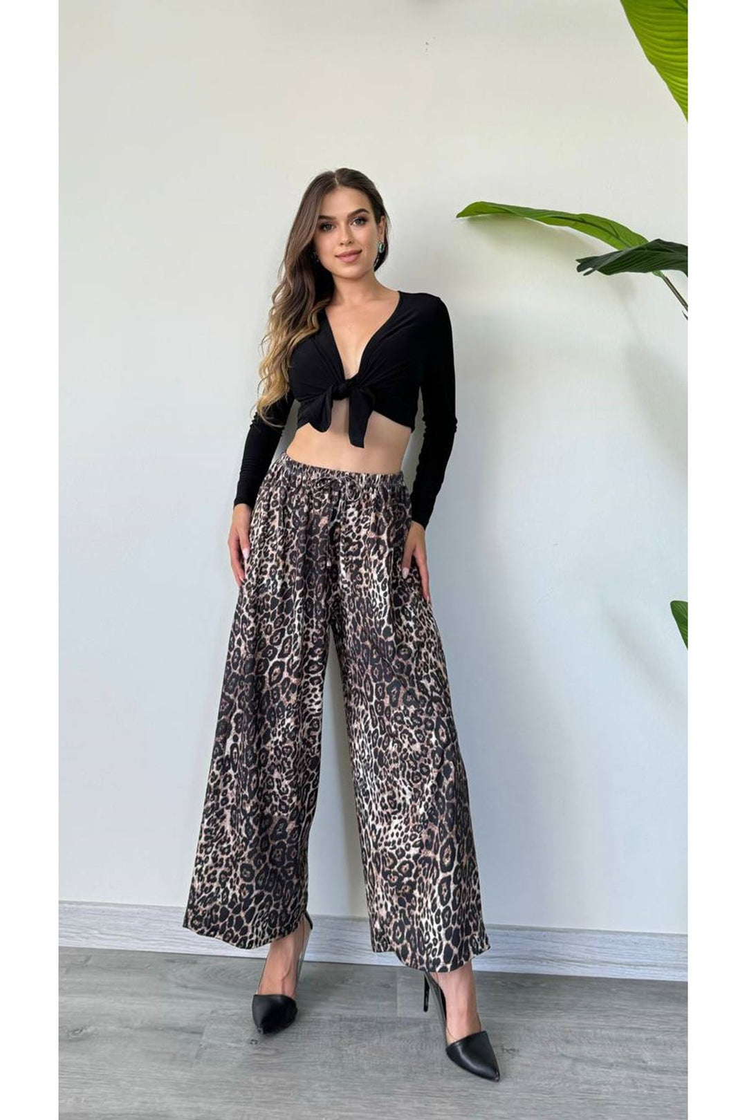 MXM Women Leopard Print Wide Leg Pants - Stylish and Comfortable Design - Giurgiu