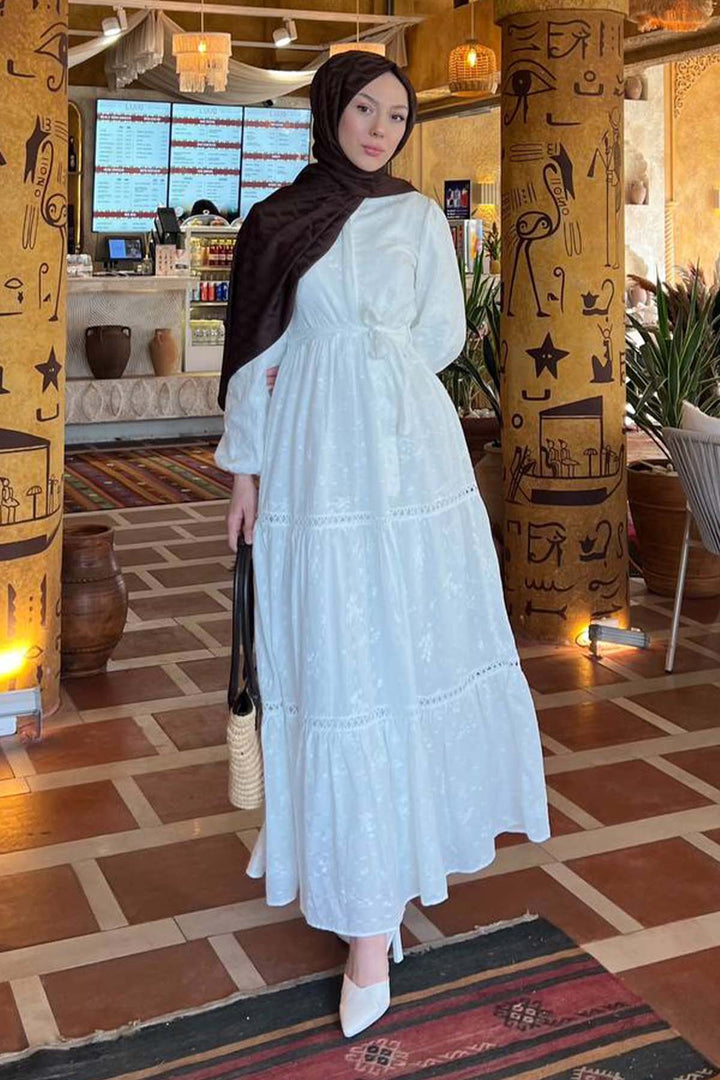 BNG Women Kabartma Desenli Tesettür Elbise Beyaz 1002 - Eisenach