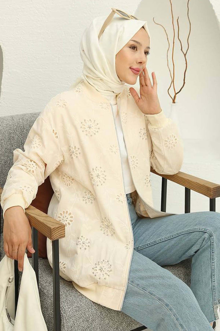 BNG Women Taş İşlemeli Brode Hırka Krem 2000 - Zongolica