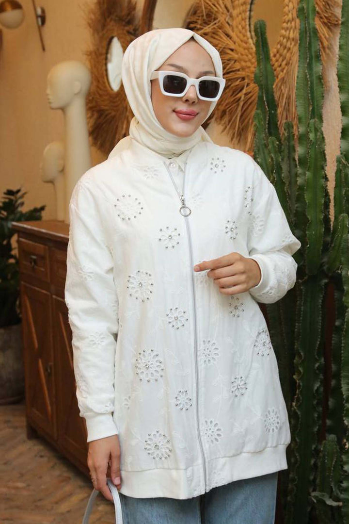 BNG Women Taş İşlemeli Brode Hırka Beyaz 2000 - Pine Bluff