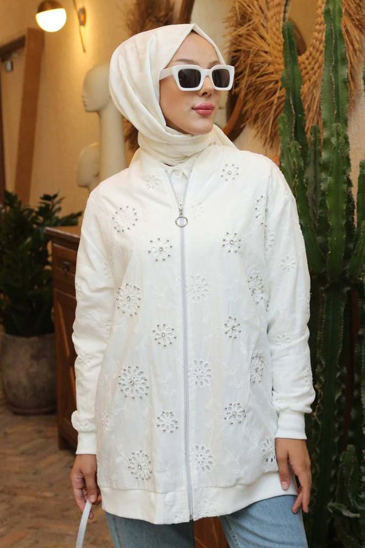 BNG Women Taş İşlemeli Brode Hırka Beyaz 2000 - Pine Bluff