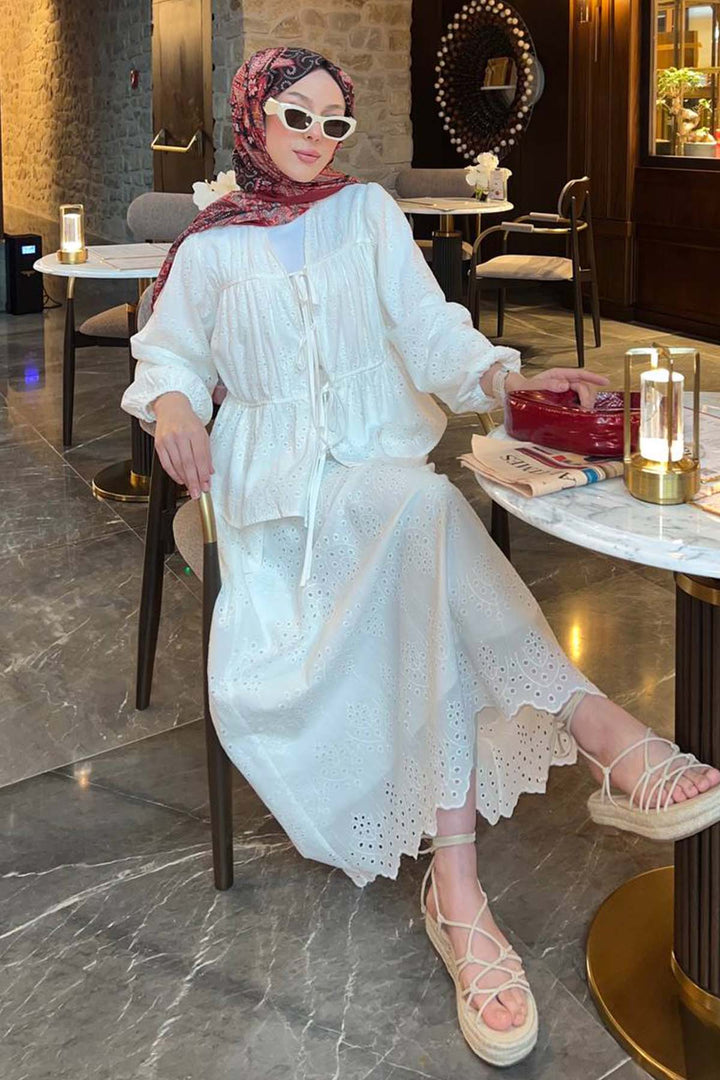 BNG Women Pleated Brocade Set White 3008 - Giurgiu