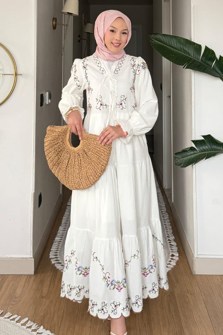 BNG Women Nakışlı Tesettür Elbise A2031 Beyaz - Mount Vernon