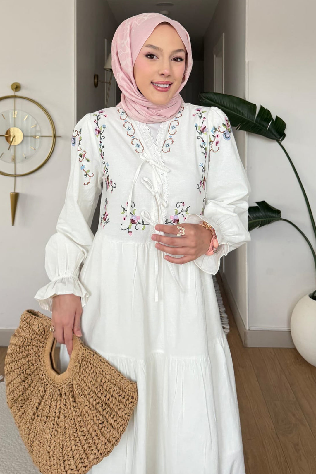BNG Women Nakışlı Tesettür Elbise A2031 Beyaz - Mount Vernon