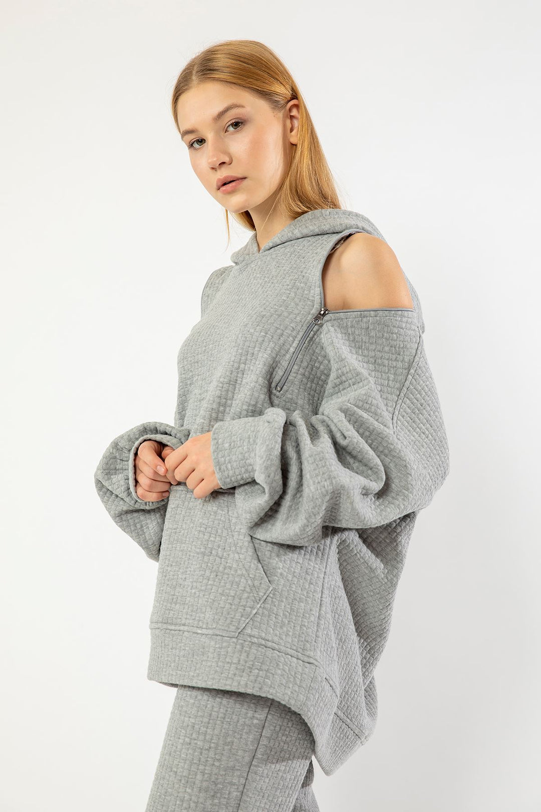 KKT Quilted Fabric Hooded Hip Height Oversize Zip Detailed Women Sweatshirt - Grey - Hamilton