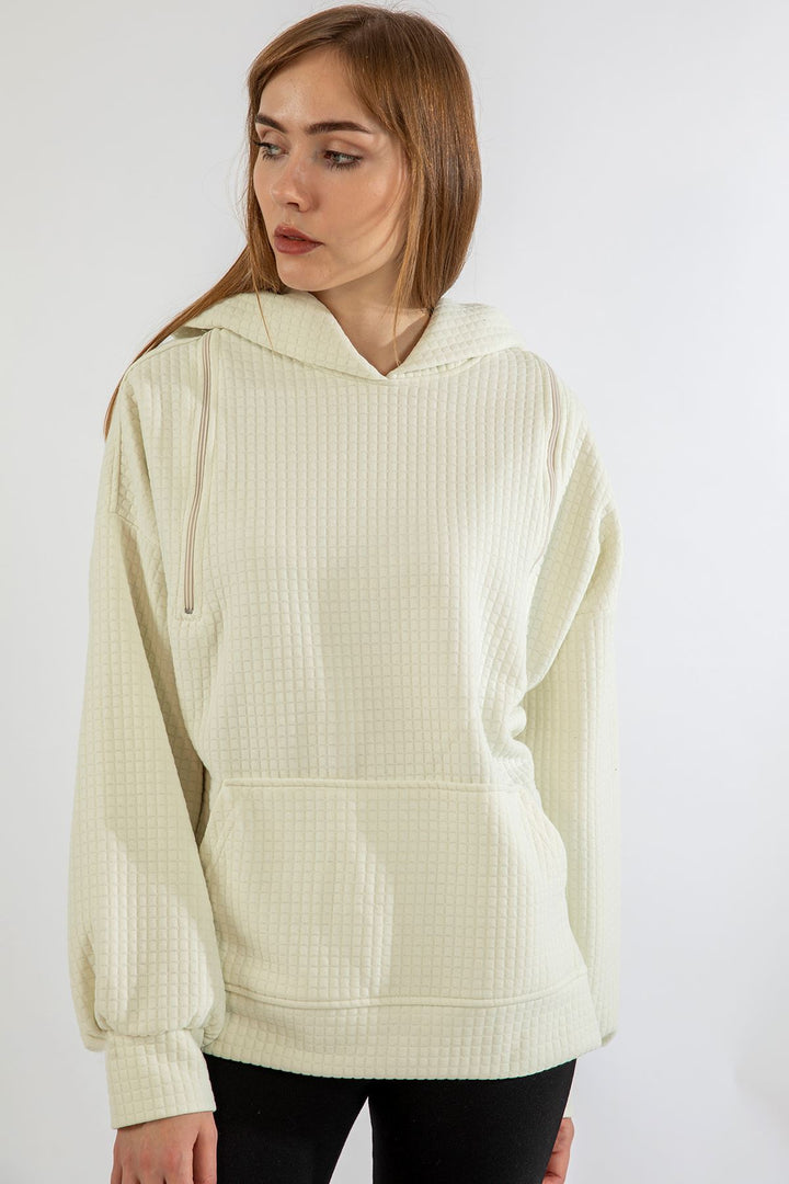 KKT Quilted Fabric Hooded Hip Height Oversize Zip Detailed Women Sweatshirt - Ecru - Burgos