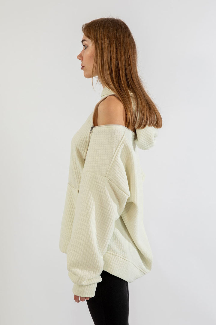 KKT Quilted Fabric Hooded Hip Height Oversize Zip Detailed Women Sweatshirt - Ecru - Burgos