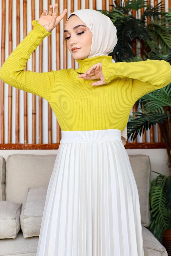 BNG Women Frilly Detailed Turtleneck Sweater Yellow - Clermont