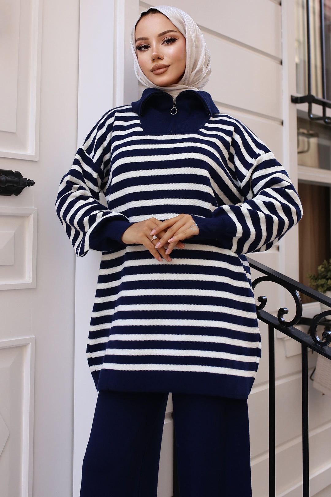 BNG Women -03 Collar Zip Striped Knitwear Set Navy - Clermont