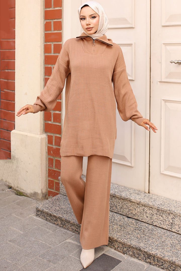 BNG بدلة نسائية -35 طوق مضلع بسحاب - مينك - كليرمونت