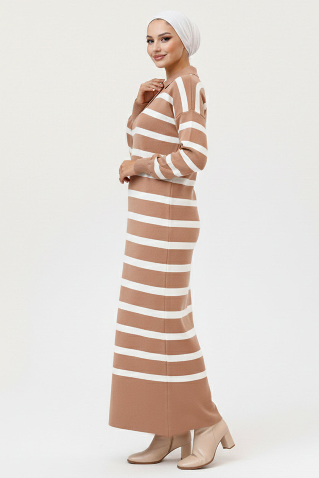 BNG Women Yakası Düğme Detaylı Çizgili Triko Elbise 11031 Vizon - Ixtlahuaca