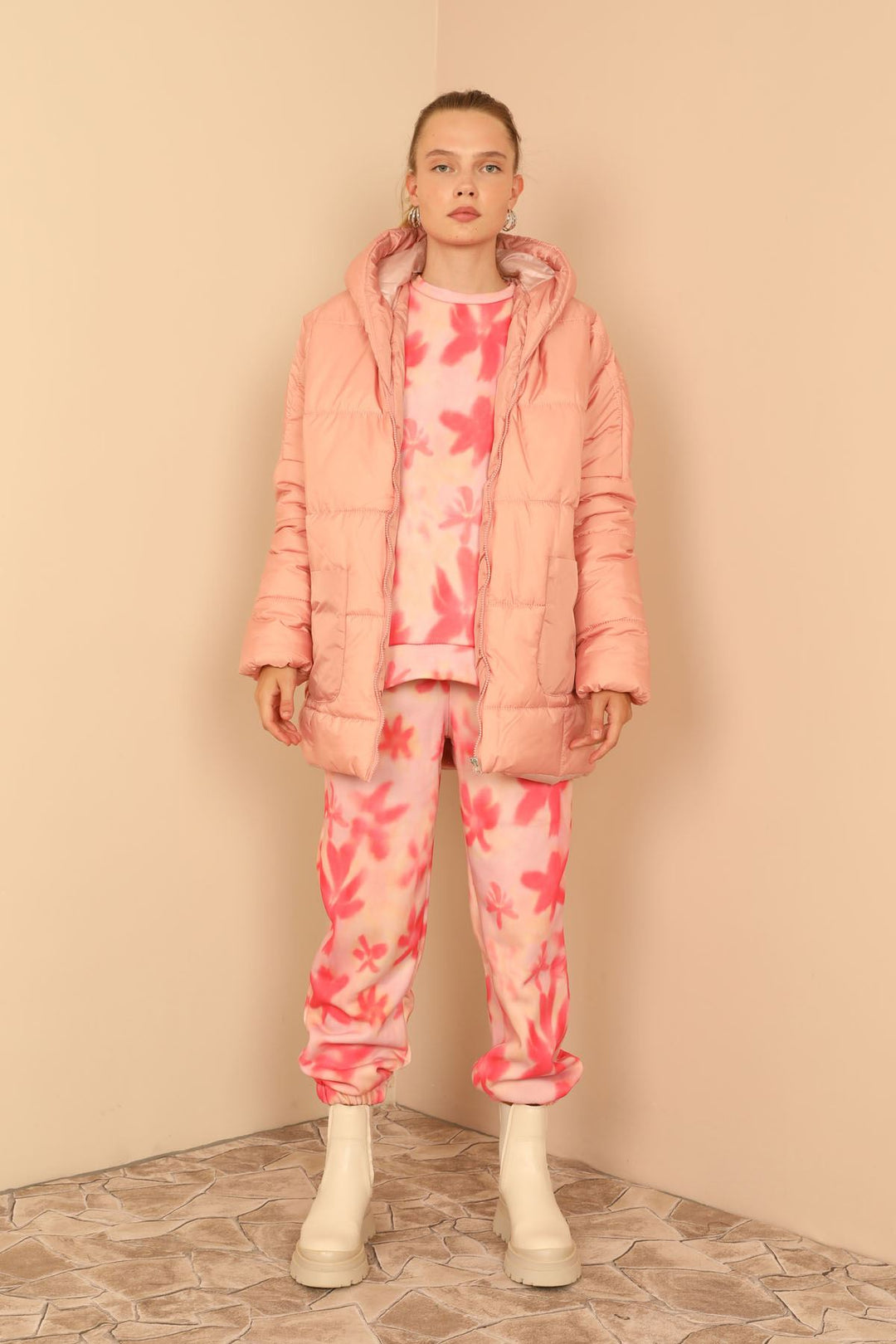 KKT Quilted Fabric Long Sleeve Zip Neck Short Oversize Women Coat - Rose  - Thornton Heath