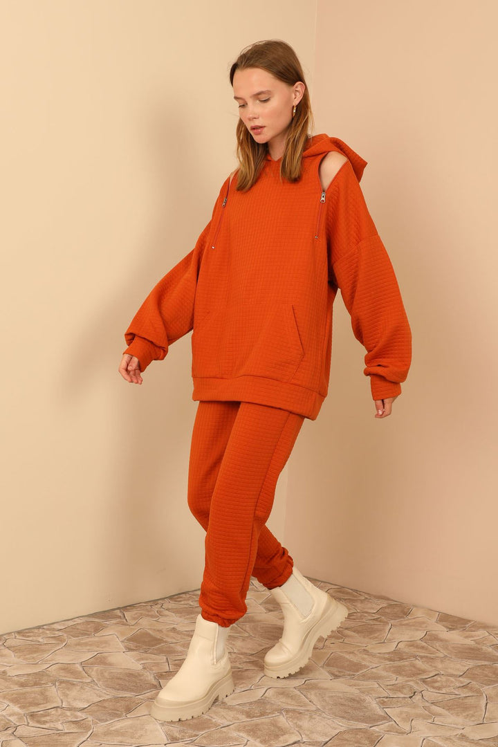 KKT Jesica Fabric Long Sleeve Hooded Oversize Zip Women Sweatshirt - Cinnamon  - Hampton