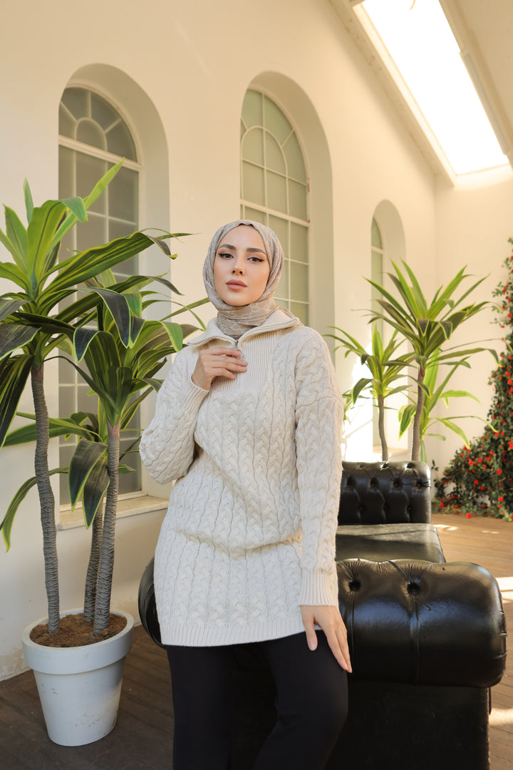 BNG سترة نسائية ذات لون حجري بياقة عالية مع سحاب ونمط محبوك - كليرمونت