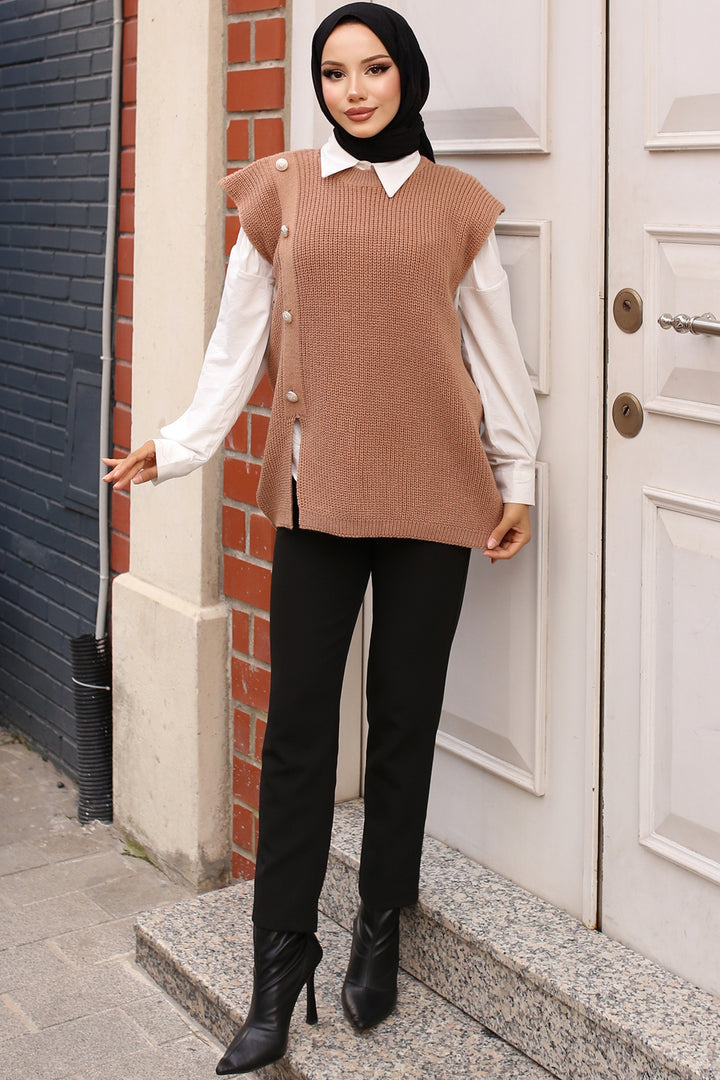 BNG Women  Button Detailed Sweater Mink - Clermont
