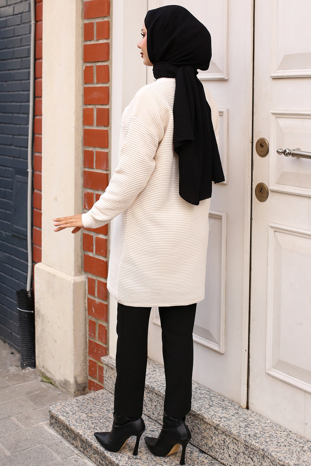 BNG Women Button Detailed Ribbed Cardigan Stone Color - Clermont