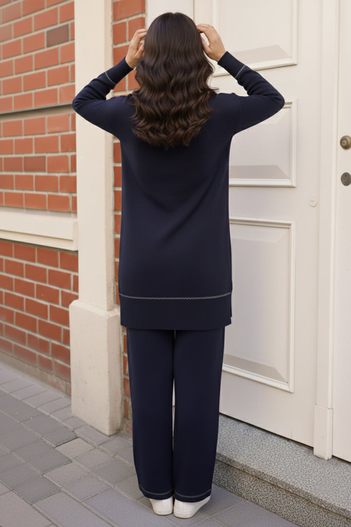 BNG Women Striped Knit Suit Navy - Trento