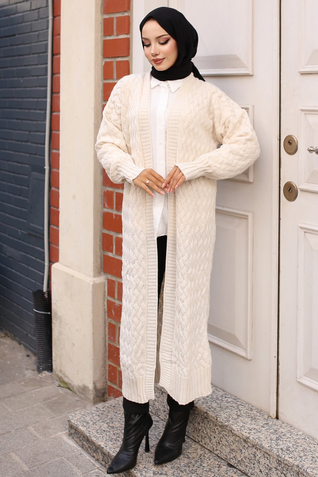 BNG Women Braided Long Knit Cardigan in Ecru - Clermont