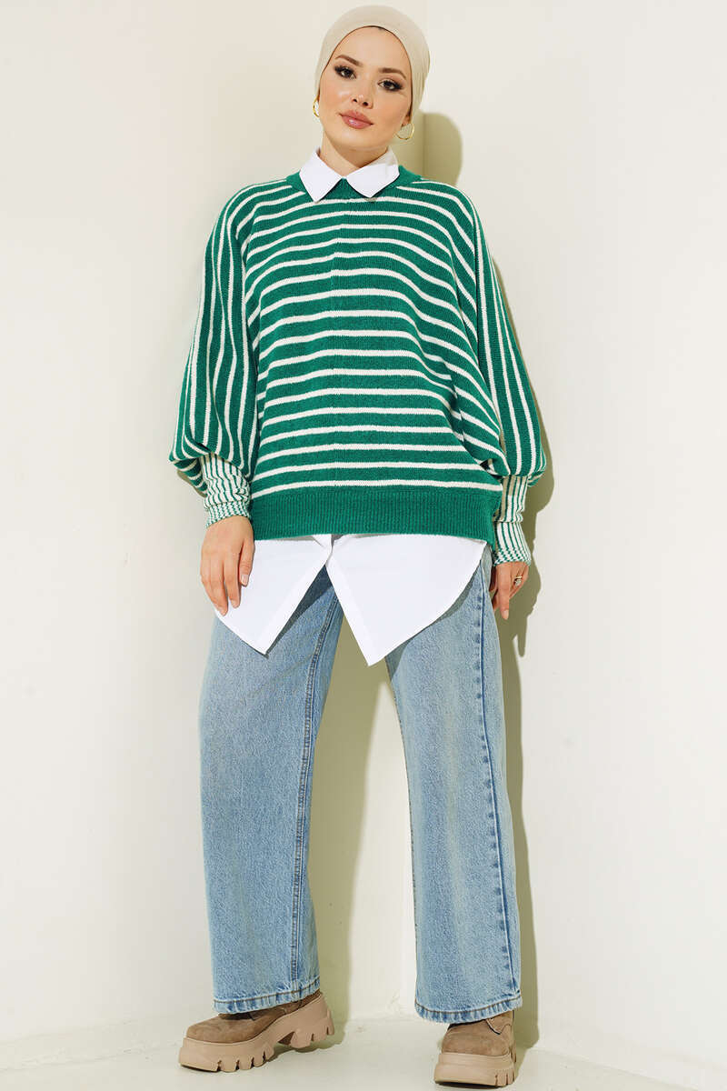 BNG Women Batwing Sleeve Striped Sweater Green - Clermont