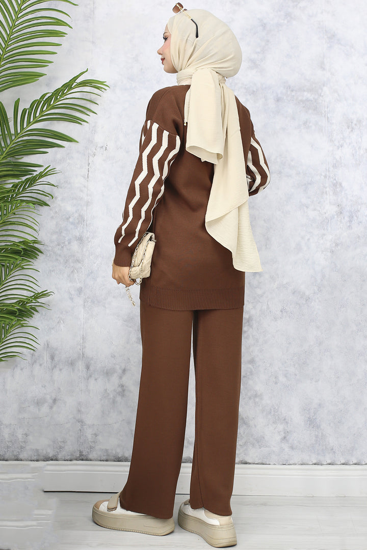 BNG Women Brown Knit Set with Patterned Sleeves - Năvodari