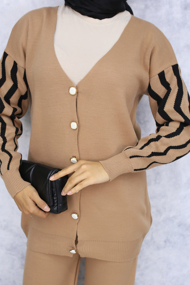 BNG Women Patterned Knitwear Set in Mink Color - Figueras