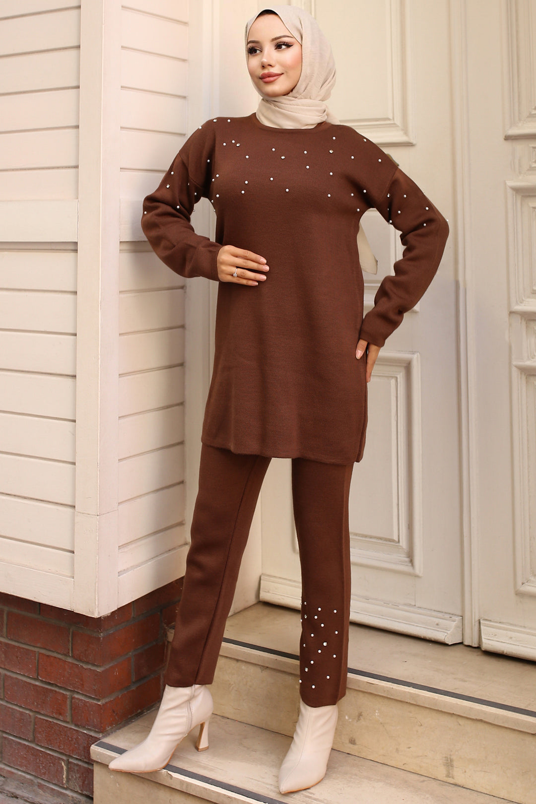 BNG Women Stone-Detailed Knit Set Brown - Kornwestheim