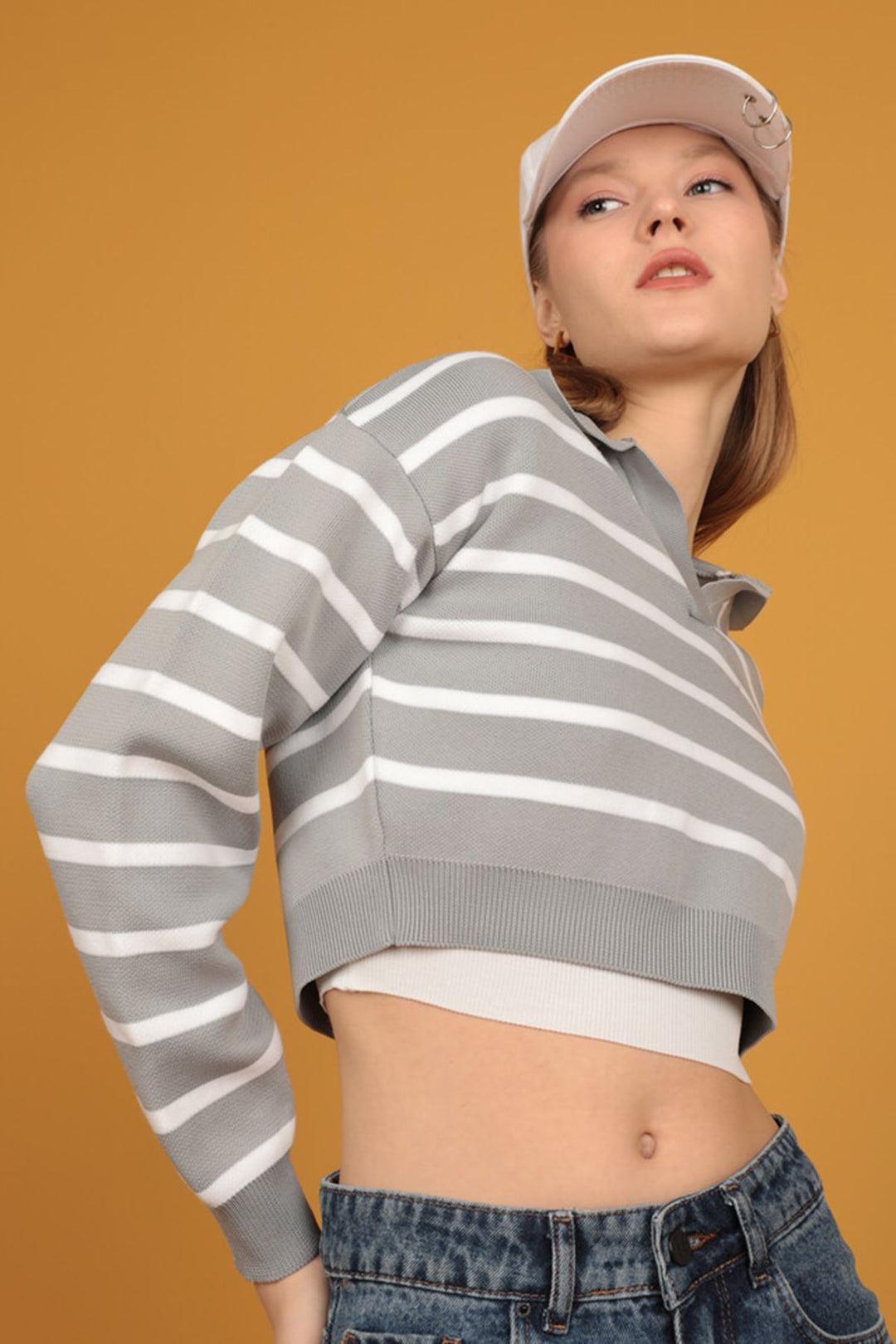 KKT Shirt Collar Knitwear Striped Crop-Grey - Placentia