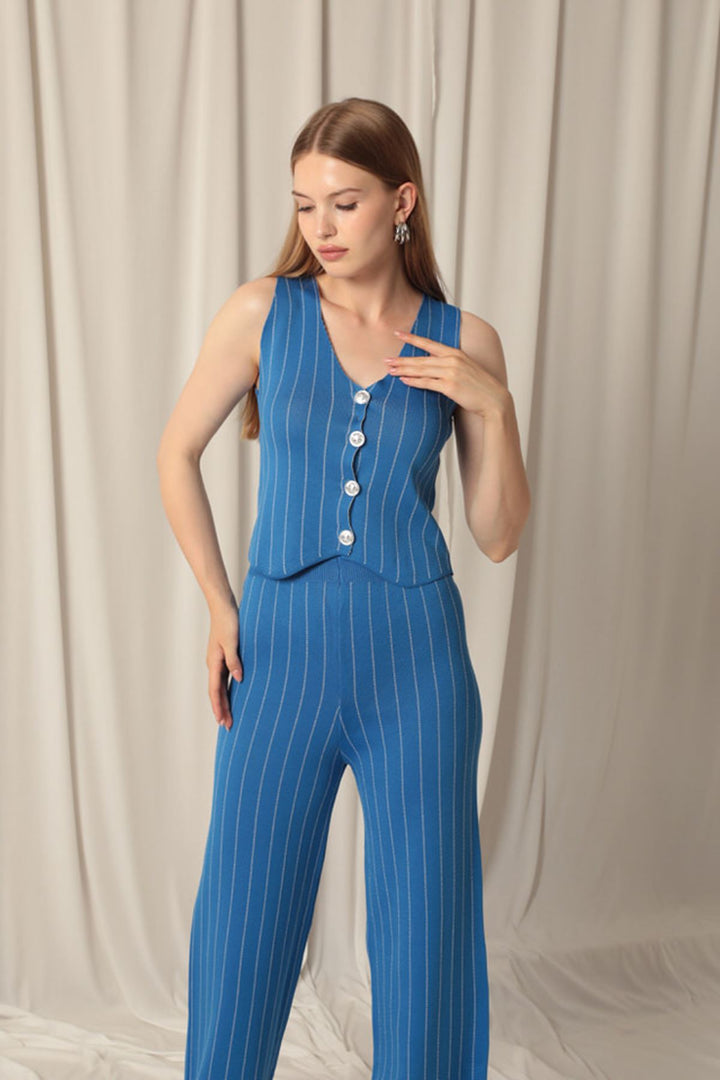 KKT Indigo Women's Suit with Knitted Fabric Vest - Onteniente