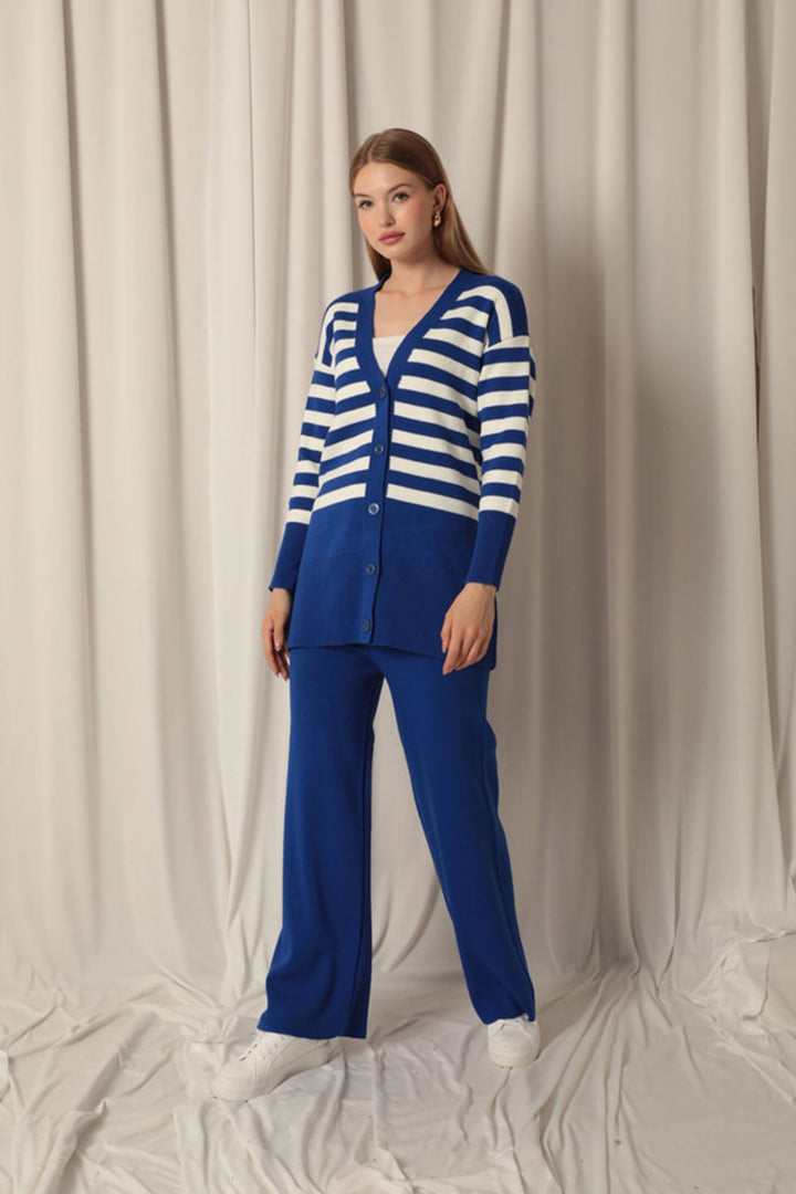 KKT Knitwear Fabric Striped Women's Cardigan Saxe Set - Hemet
